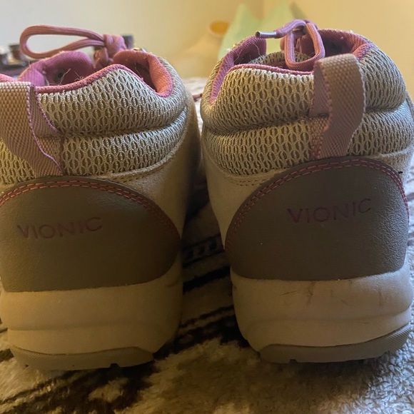 Bionic Size 11 Women’s Hiking shoe - Picture 3 of 6